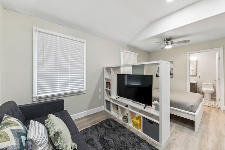 The Loft - Fabulous Updated Studio In Historic Gt - Georgetown, TX