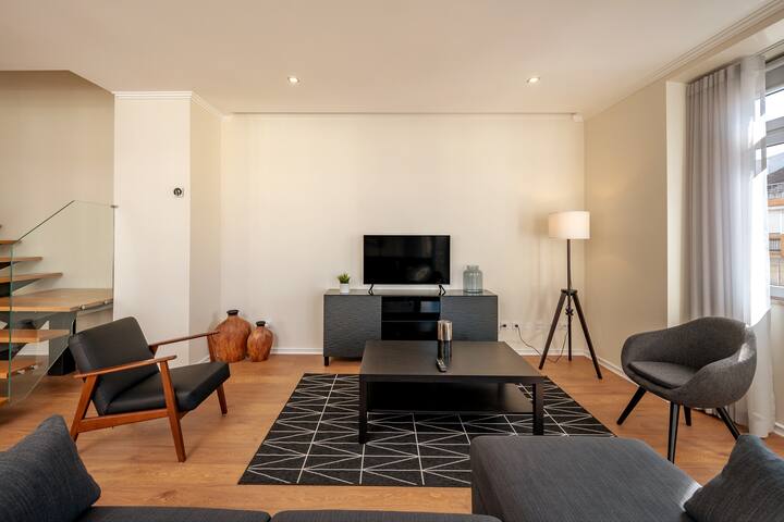 Romana 4D Luxury Penthouse gallery image 3