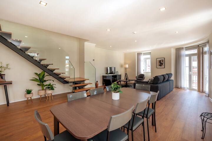 Romana 4D Luxury Penthouse gallery image 2