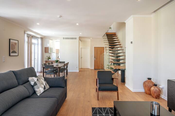 Romana 4D Luxury Penthouse gallery image 4