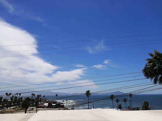 Entire home with 2 bedrooms in Ensenada Mx - CASA PLAYITAS— OCEANFRONT HOUSE W/2 BEDROOMS