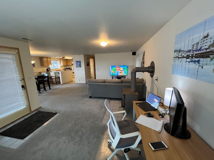 Harbor And City Skyline View, Entire 2br/2ba Suite - Gig Harbor