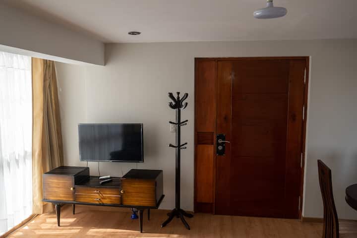 Beautiful apartment near everything/parking