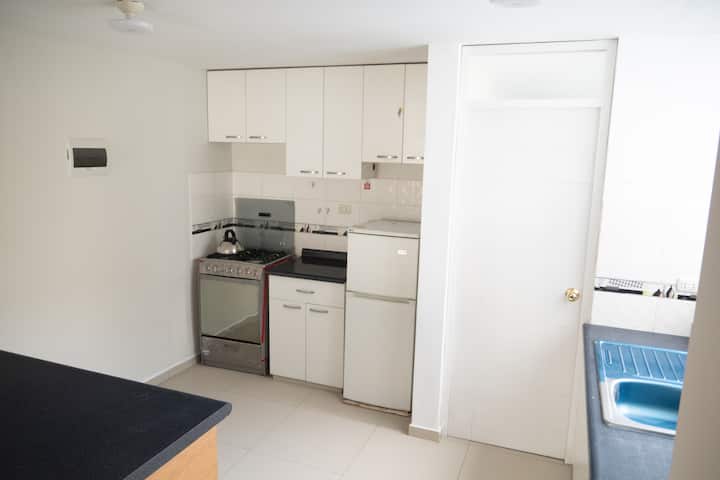 Beautiful apartment near everything/parking
