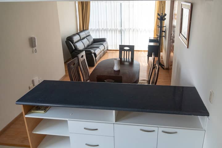 Beautiful apartment near everything/parking