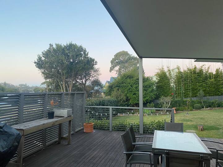 Magic Mollymook Escape Houses for Rent in Mollymook Beach, New South