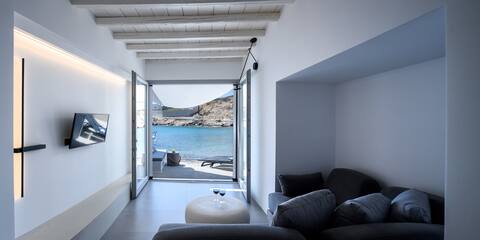 Kimolos Cave Residence