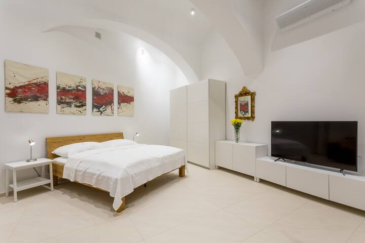 Two interconnected loft apartments Naschmarkt, TU gallery image 3