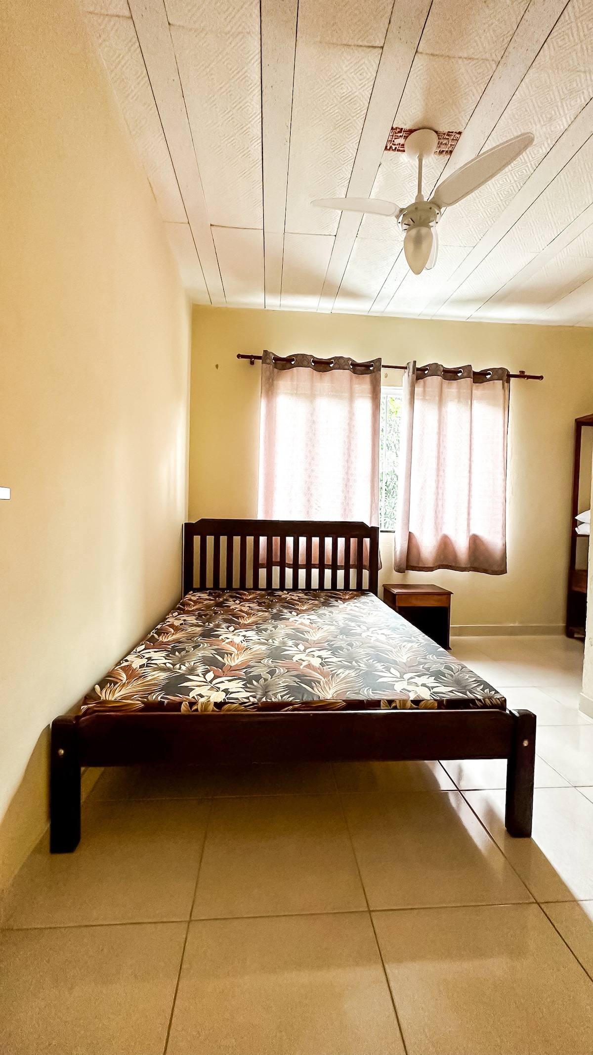 Საძინებელი 05 - ორადგილიანი საწოლი.