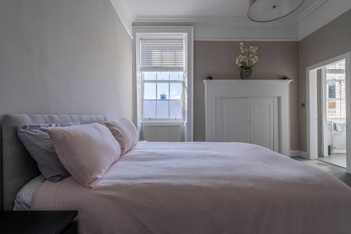 City Centre Apartment Flat on George Street gallery image 5