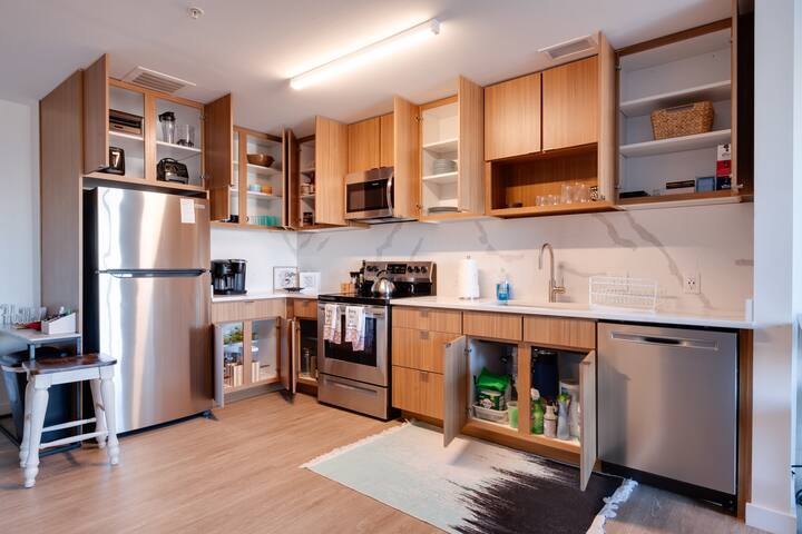 On The Top Floors River And City View Serviced Apartments For Rent In Richmond Virginia United States