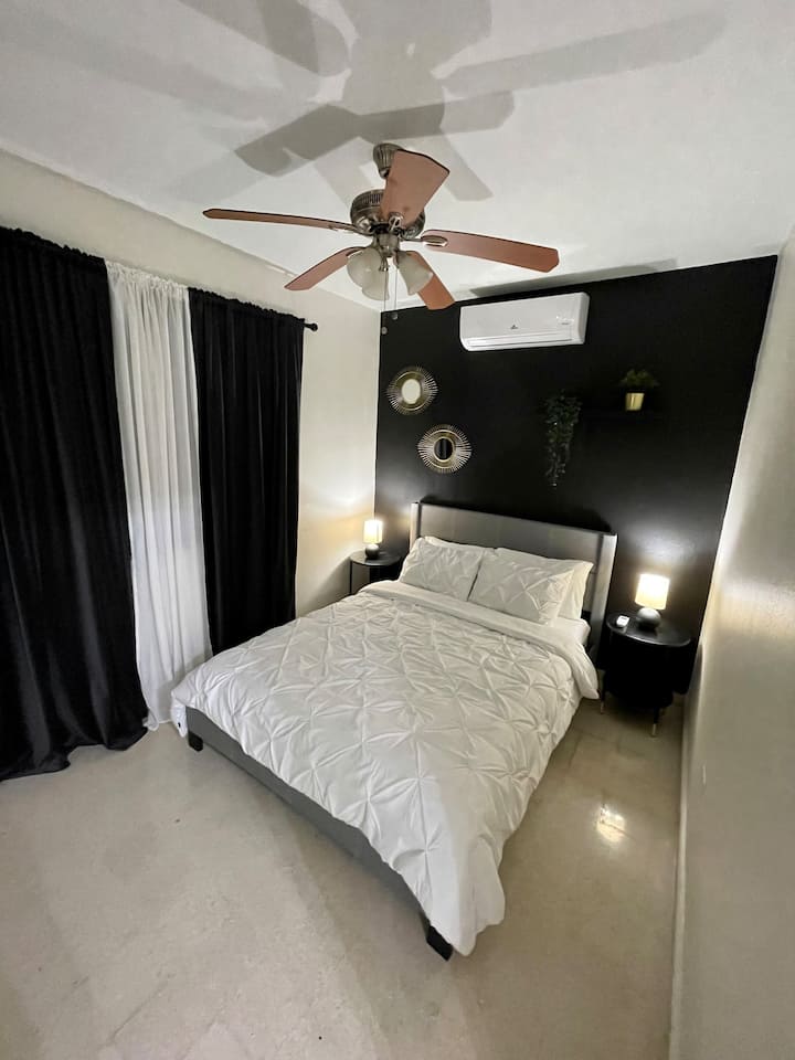 房间2 ：标准双人床 