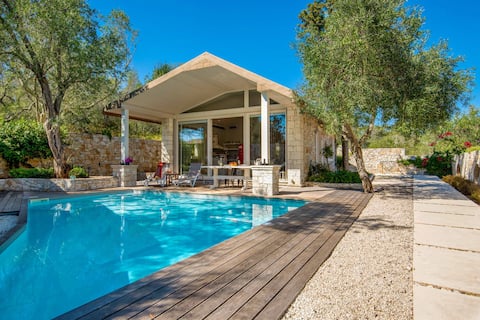 Secret Garden - Luxury Villa with private pool