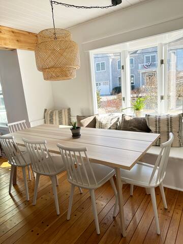 Scandinavian-Style Beach Retreat gallery image 4