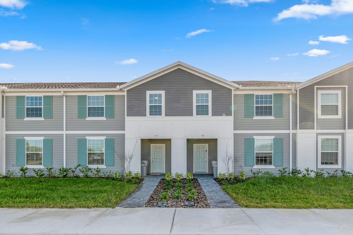 Fröhliches Stadthaus mit 5 Schlafzimmern, Clubhaus und Pool - Airbnb