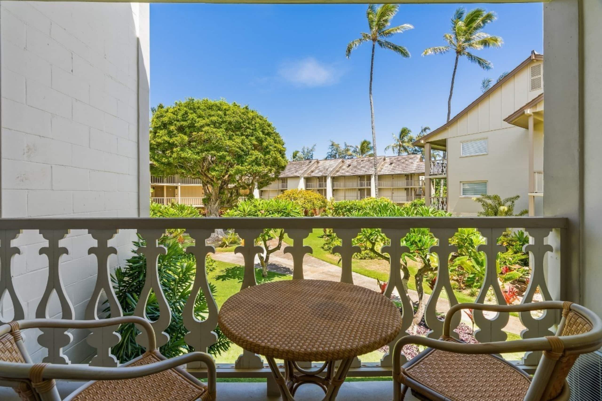 Beachfront Bliss Your Hawaiian dream awaits - Photo 8