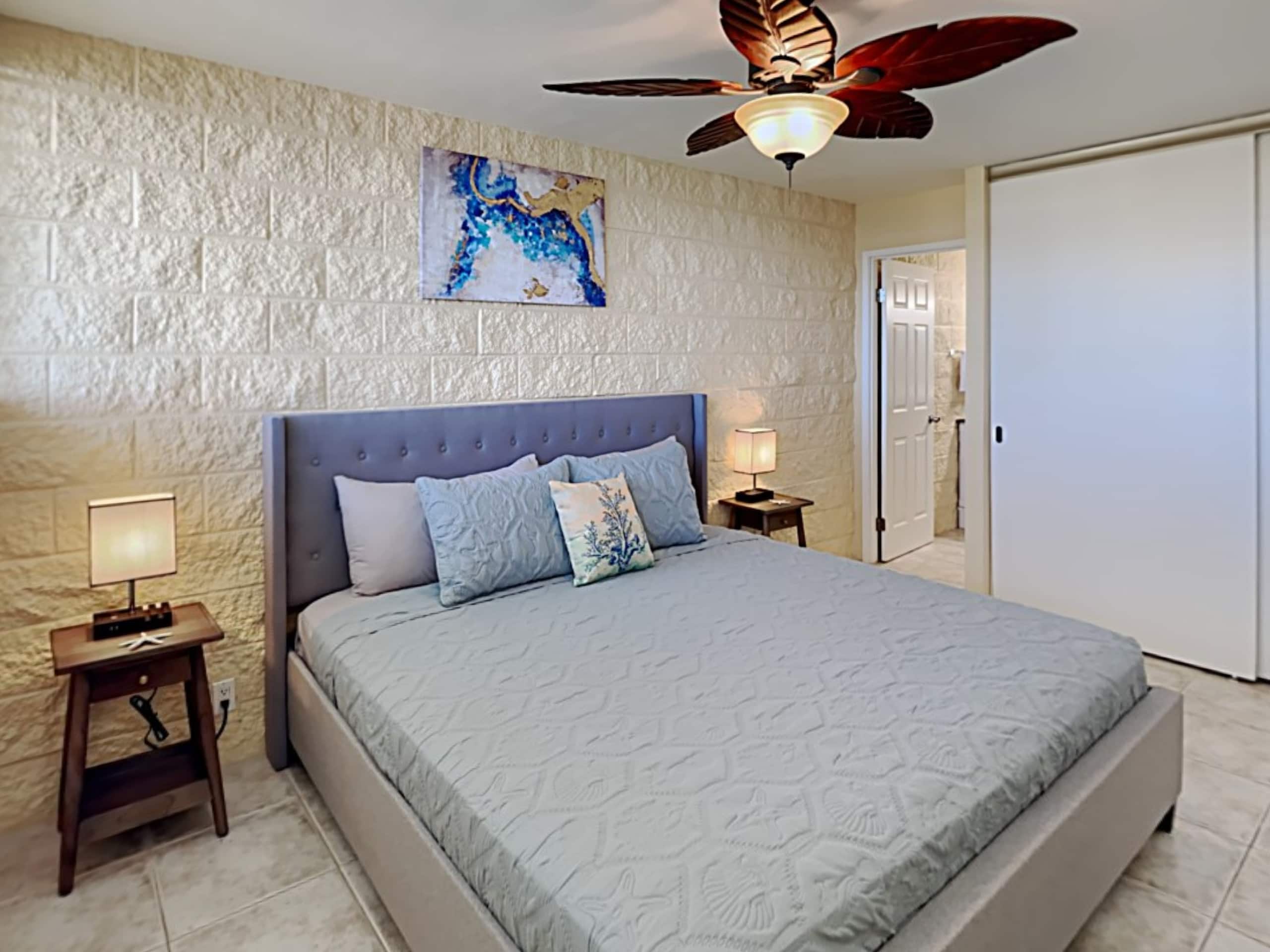 Condo in Wailuku · ★4.91 · 2 bedrooms · 3 beds · 2 baths - Image 17
