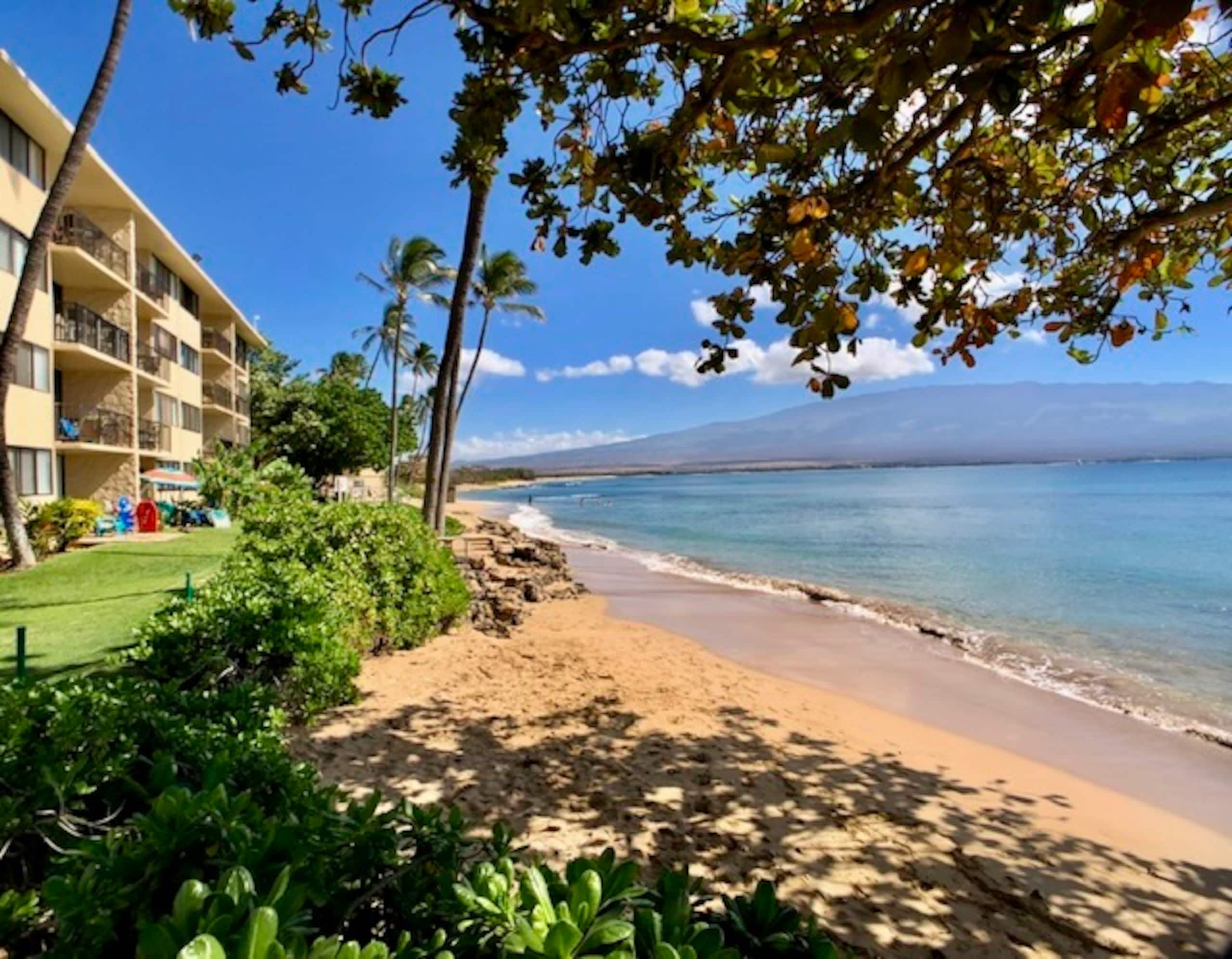 Condo in Wailuku · ★4.91 · 2 bedrooms · 3 beds · 2 baths - Image 32