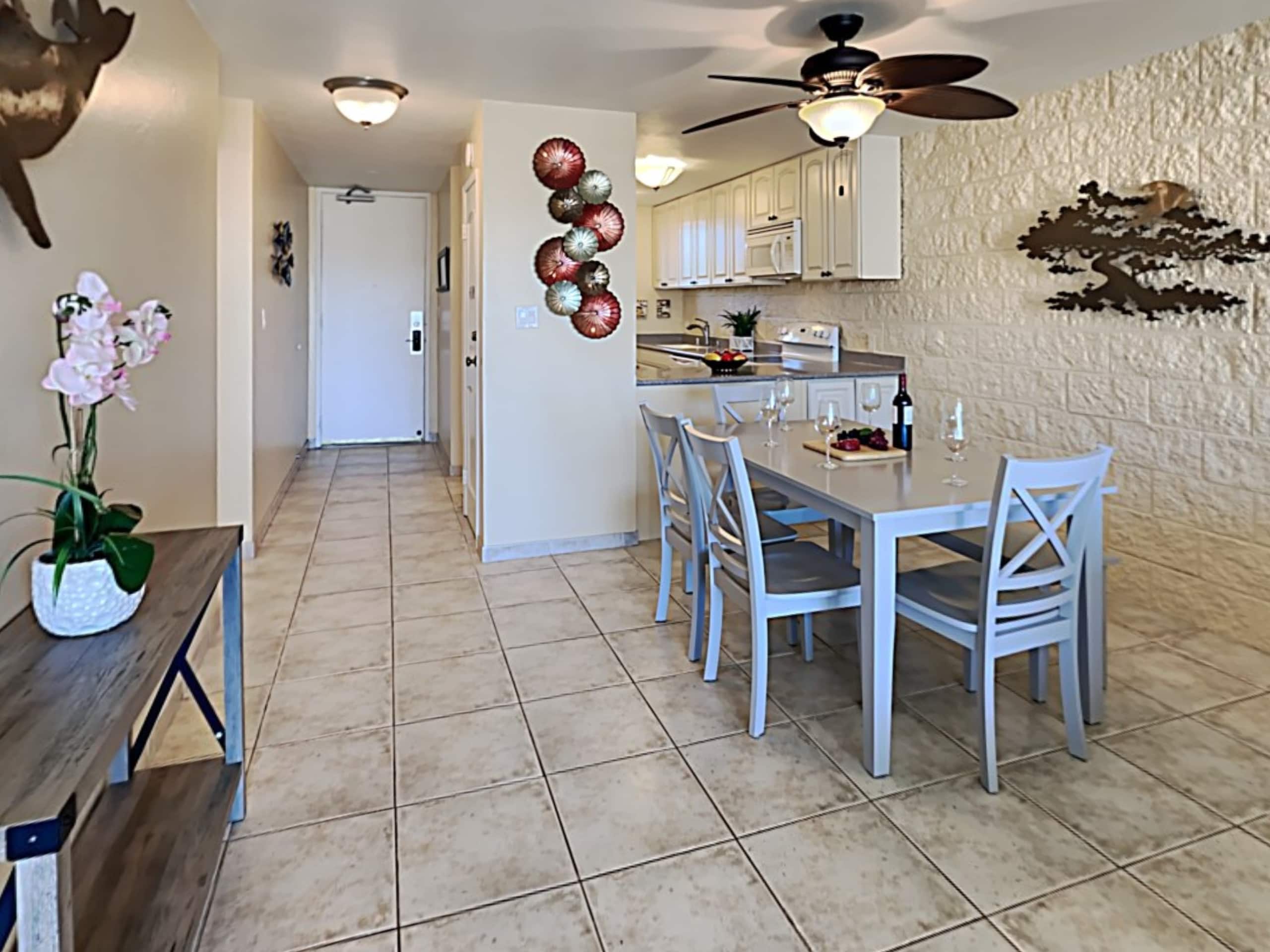 Condo in Wailuku · ★4.91 · 2 bedrooms · 3 beds · 2 baths - Image 9