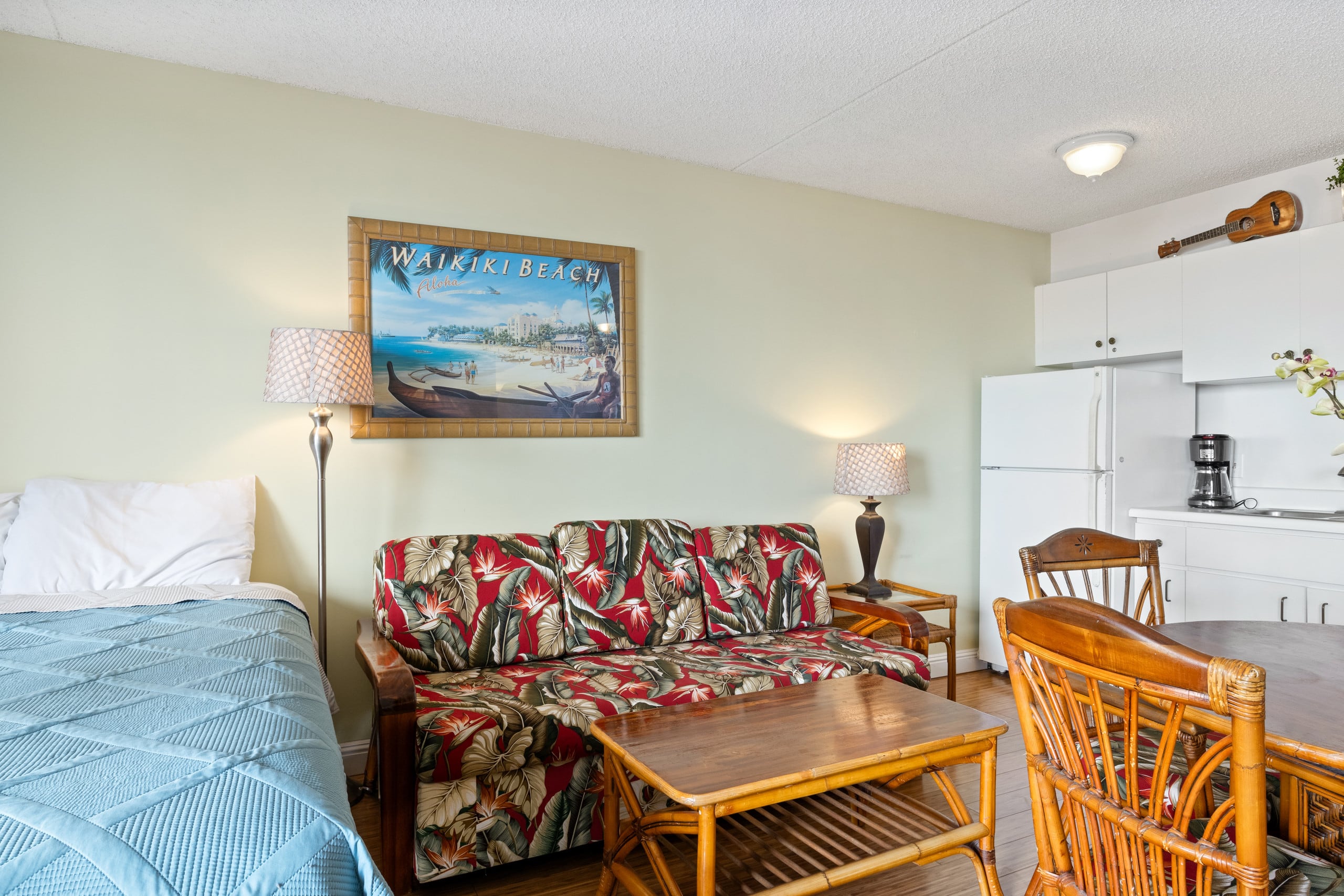 Condo in Honolulu · ★4.62 · 1 bedroom · 3 beds · 1 private bath - Image 9