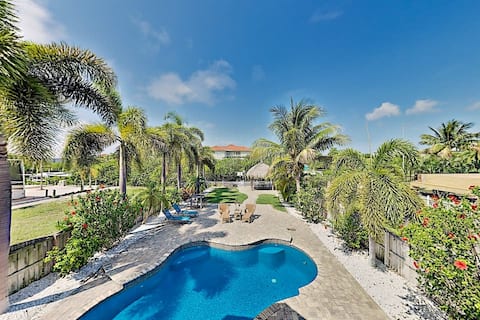 *Seaside Retreat* Home has power and water