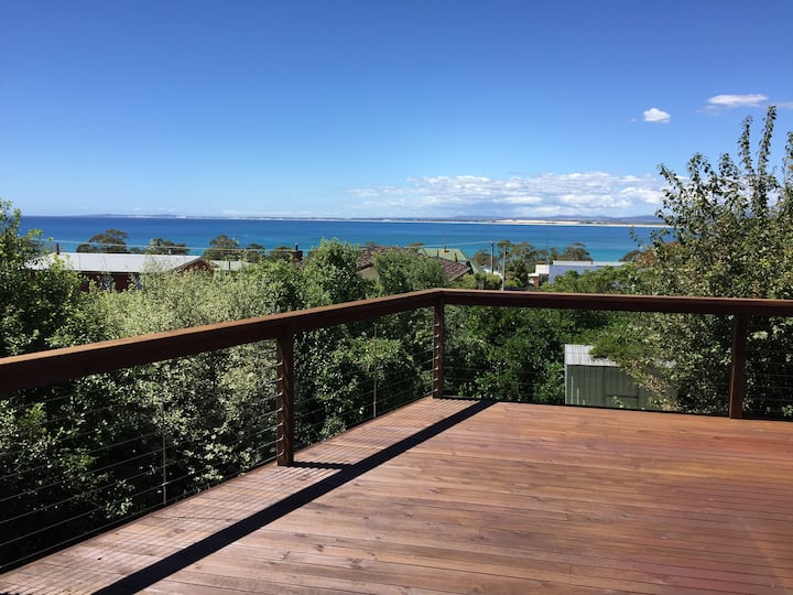 Spectacular 180° water viewswalk to cafés & beach Houses for Rent in