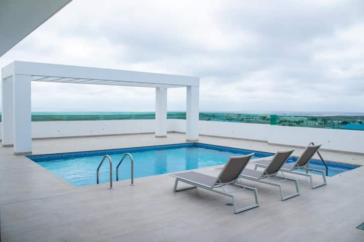 Zen-Suite_1-bedroom apartment w/ pool &roof access
