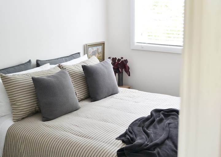 Queen bedroom with ensuite