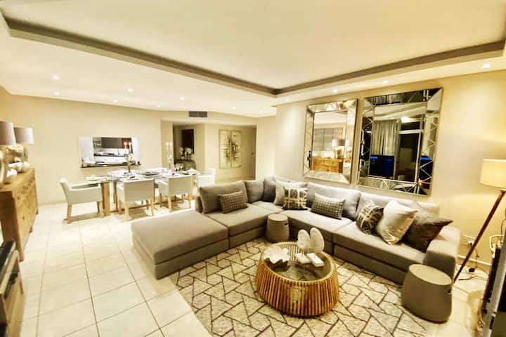 Beach Sea View Luxurious Umhlanga Apt By Wheretogo - Umhlanga