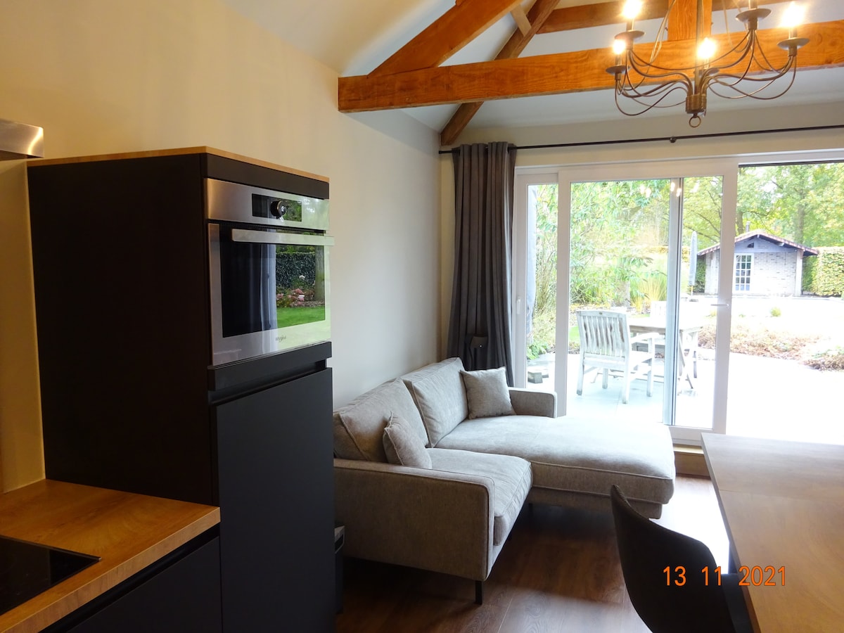 Top performing Airbnb: Comfortable and cozy tiny house. in Antwerpen