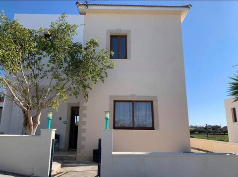 Paphos Airport private villa