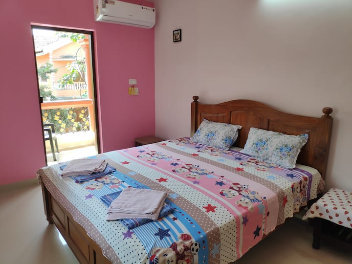 King size bed room with high density form mattress and attached balcony No smoking in bed room pls thanks. A/ C ROOM WITH BALCONY