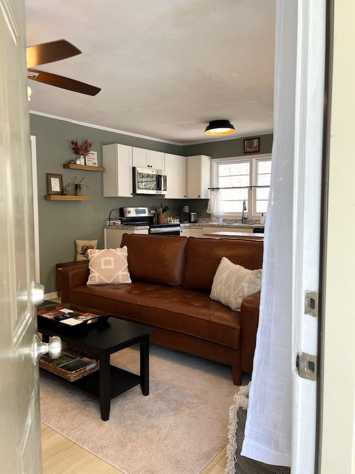 Hillside Haven - Clayton, GA