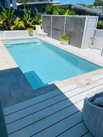 Coastal & Cool… 4 Bedroom Home with Magnesium Pool