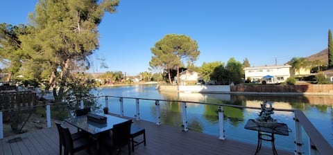 Lakefront House With Breathtaking View