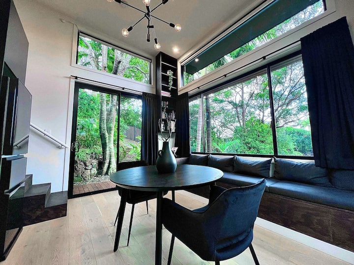 Studio Onyx - Luxury Modern Beachfront Getaway - Byron Bay
