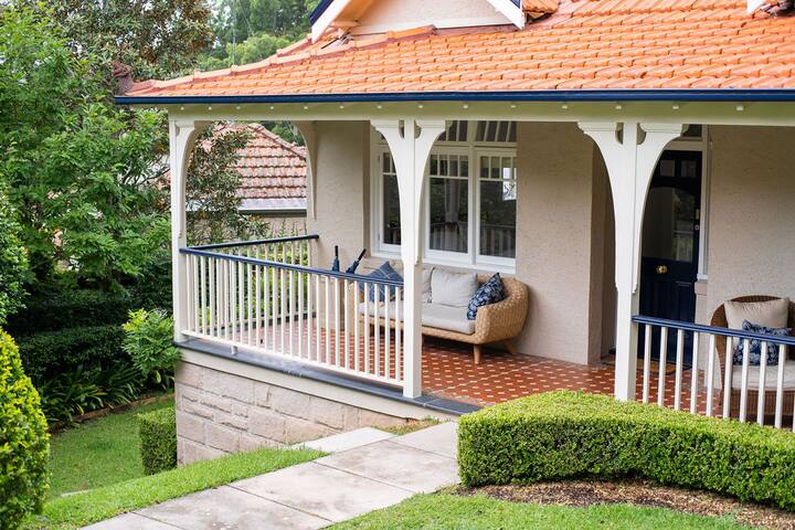 4 bed family home minutes from Sydney CBD/ Mosman