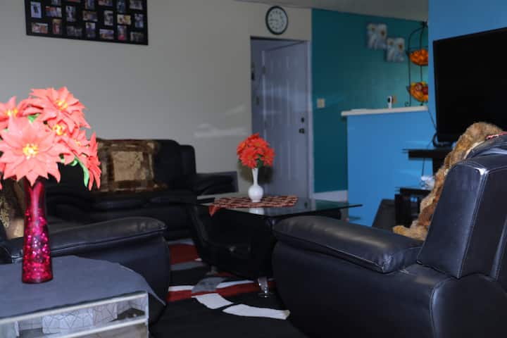 Spacious Host King Size Bedroom - Carlsbad, NM