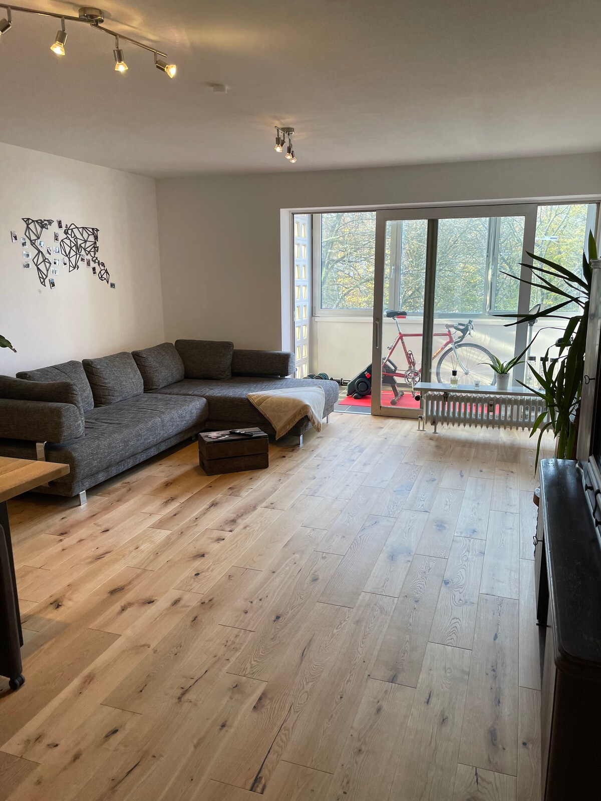 Top Airbnb: Charming apartment with loggia near UKE Eppendorf in Eppendorf