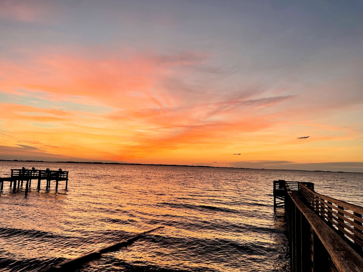 SERENE SOUND RETREAT OBX /Sandy Beach/Dog Friendly Houses for Rent in