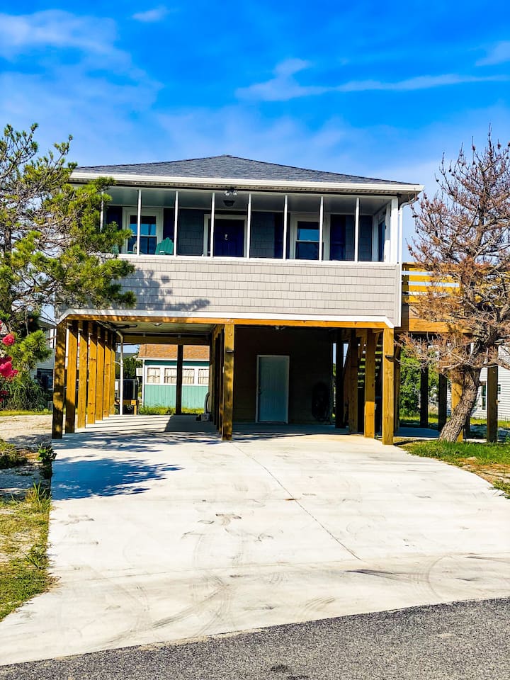 Pet Friendly Cottage Steps From Beach W/ Hot Tub! - Kill Devil Hills, NC