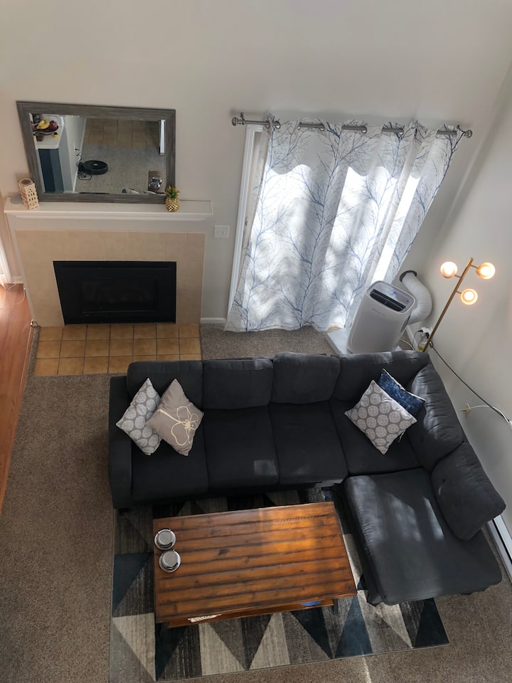 Enjoy A Beautiful Canandaigua Woodside Getaway - Finger Lakes, NY