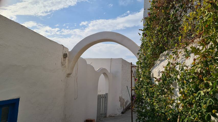 MAGNIFIQUE MAISON TYPIQUE VUE SUR MER gallery image 2