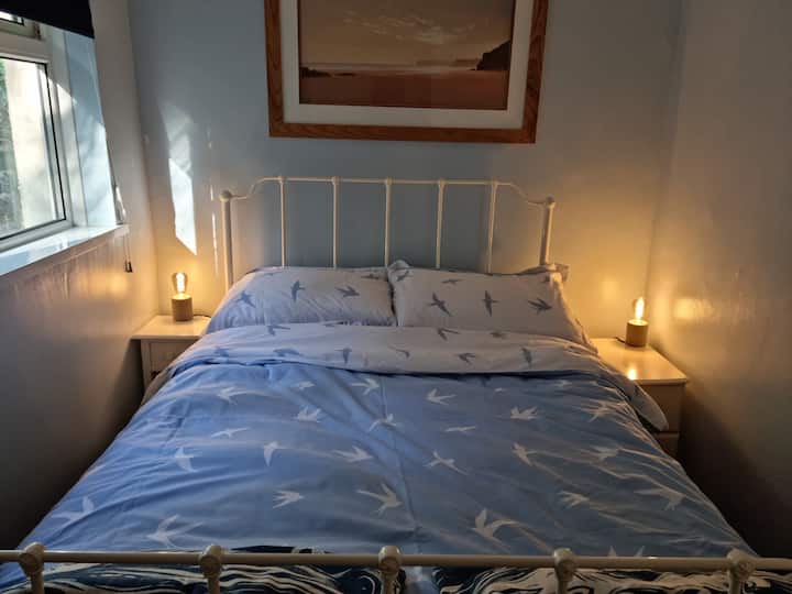 Bedroom and lights