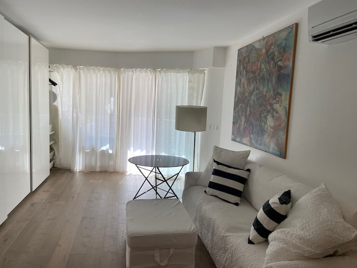 غرفة المعيشة