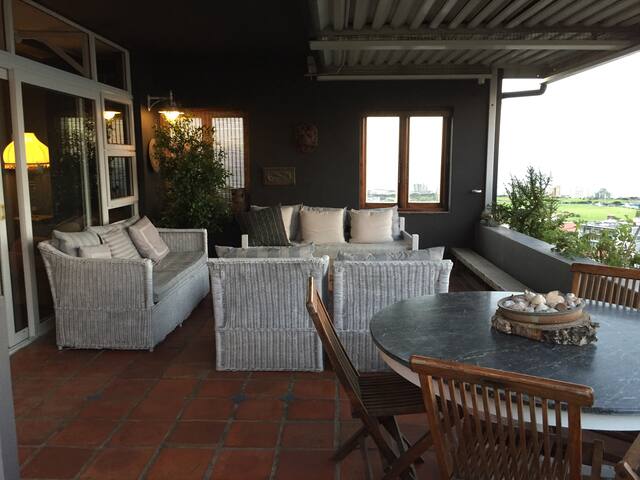 2 Carreg gallery image 2