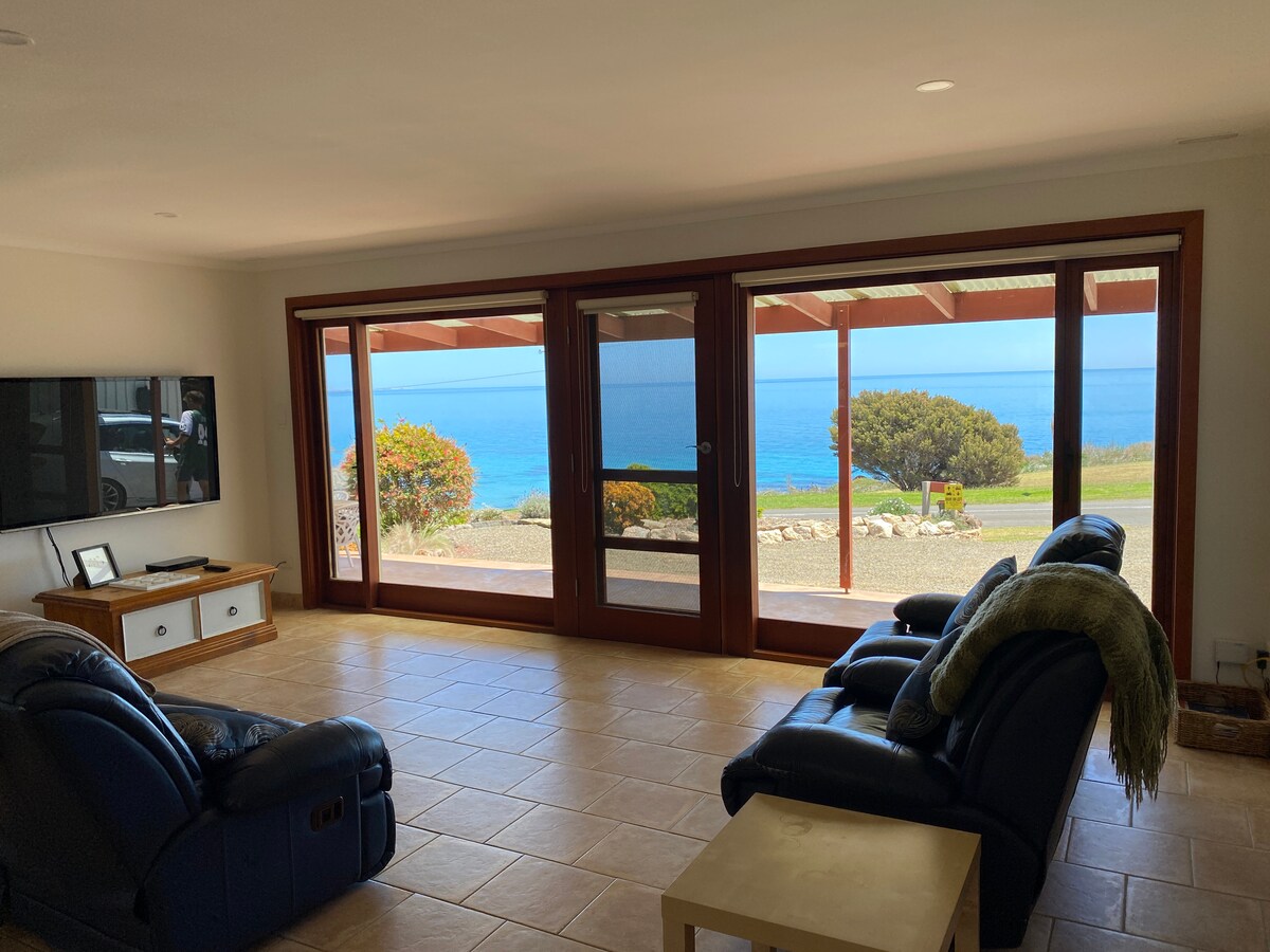 Kangaroo Island holiday home with ocean views Houses for Rent in
