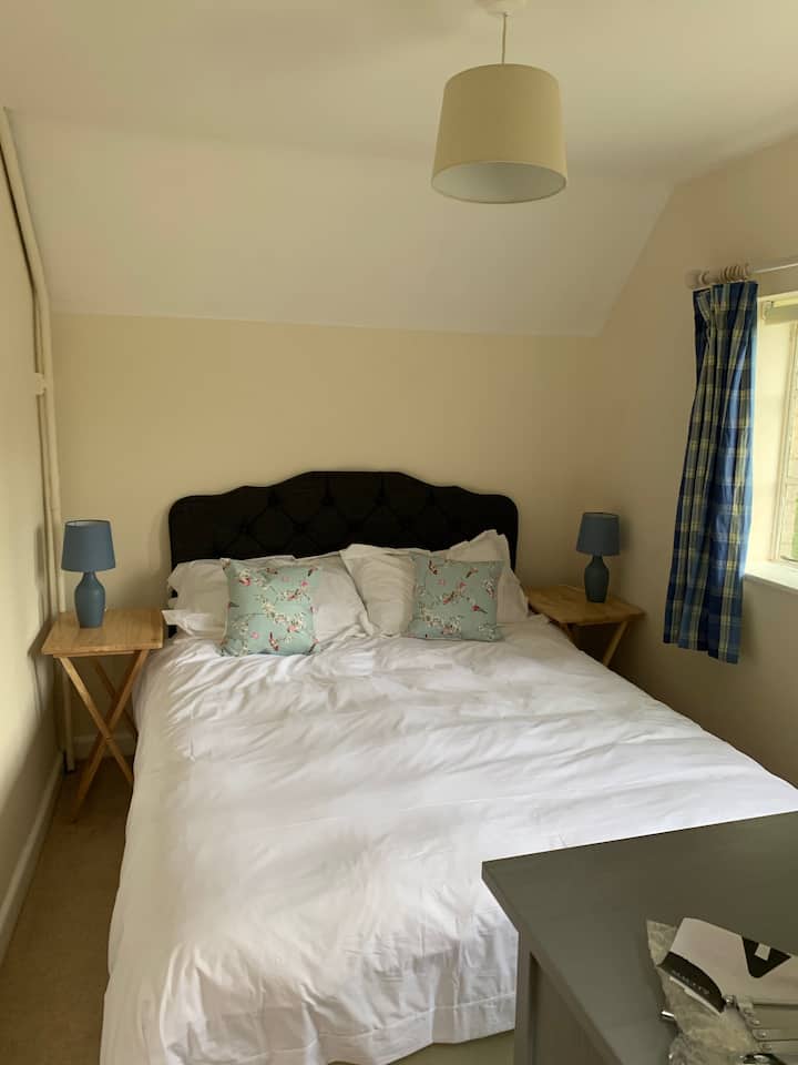 Суперголяма спалня