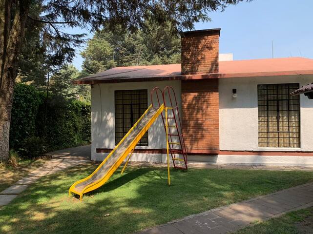 Casa de campo llena de vida con alberca gallery image 2