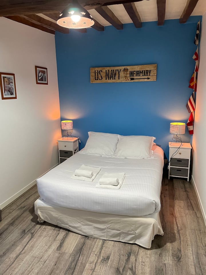 Les Maisons de l'Aure - Gite Norman Photo de la chambre bleue avec lit double